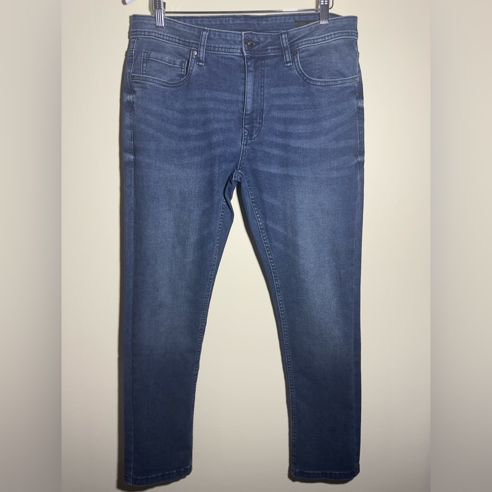 The Prefect Jean 34x30